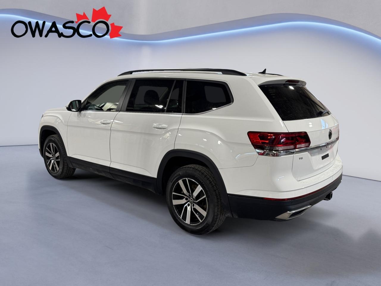 2022 Volkswagen Atlas 3.6L Comfortline! One Owner Off Lease! Certified! Photo3