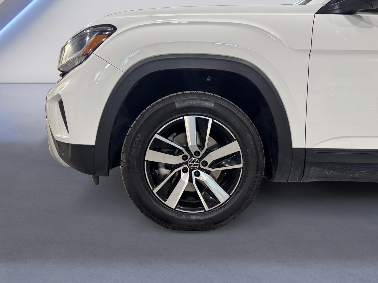 2022 Volkswagen Atlas 3.6L Comfortline! One Owner Off Lease! Certified! Photo