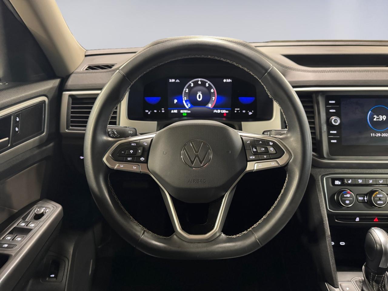 2022 Volkswagen Atlas 3.6L Comfortline! One Owner Off Lease! Certified! Photo