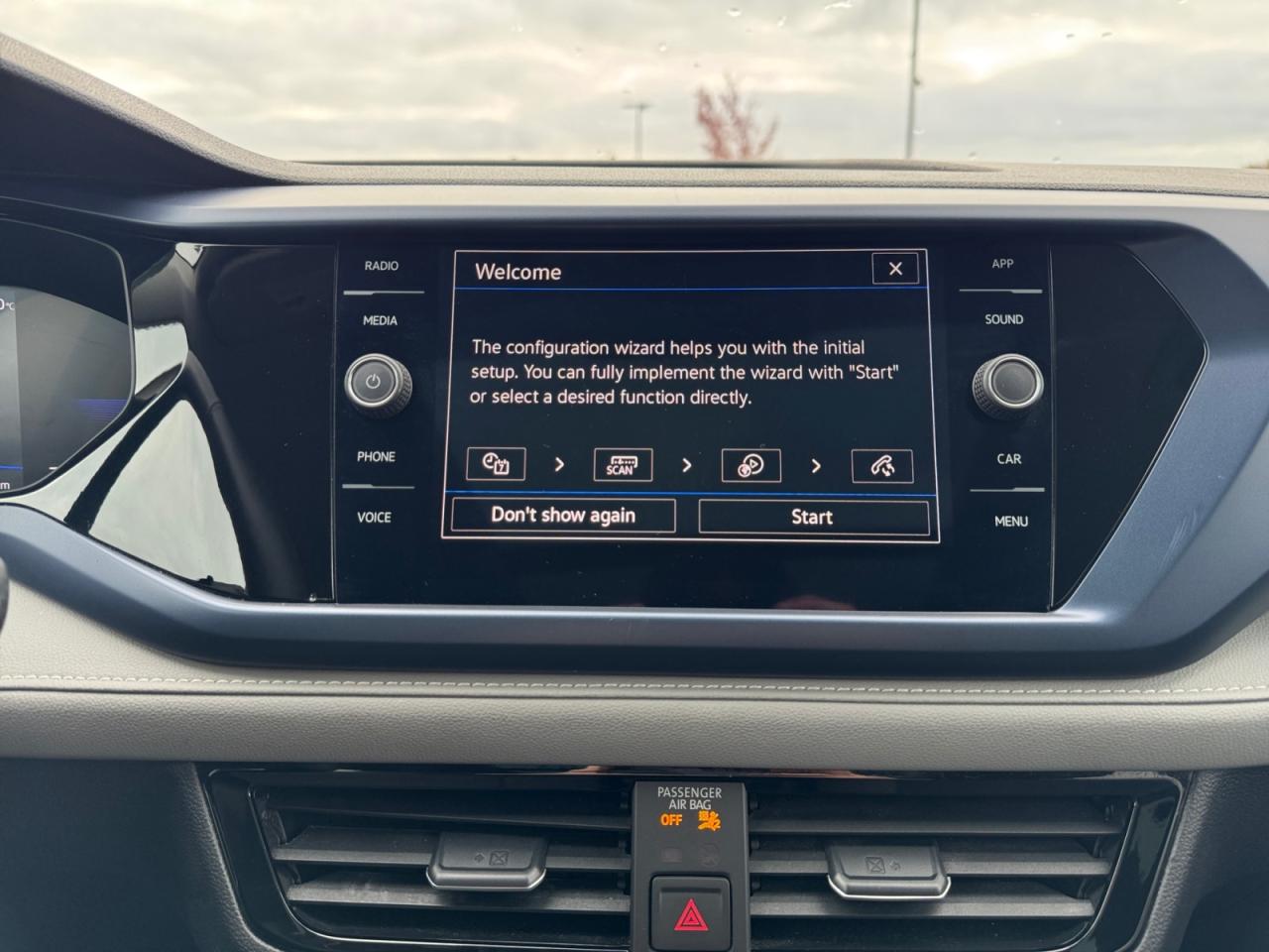 2024 Volkswagen Taos 1.5L Why Buy New? Corporate Car! Great kms! Photo