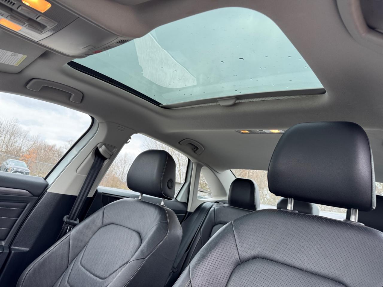 2024 Volkswagen Jetta 1.5L Highline! One Local Owner! Off Lease! Photo