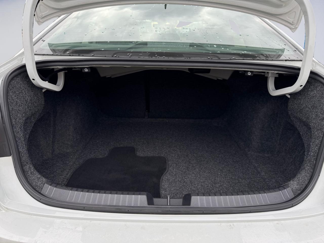 2024 Volkswagen Jetta 1.5L Highline! One Local Owner! Off Lease! Photo