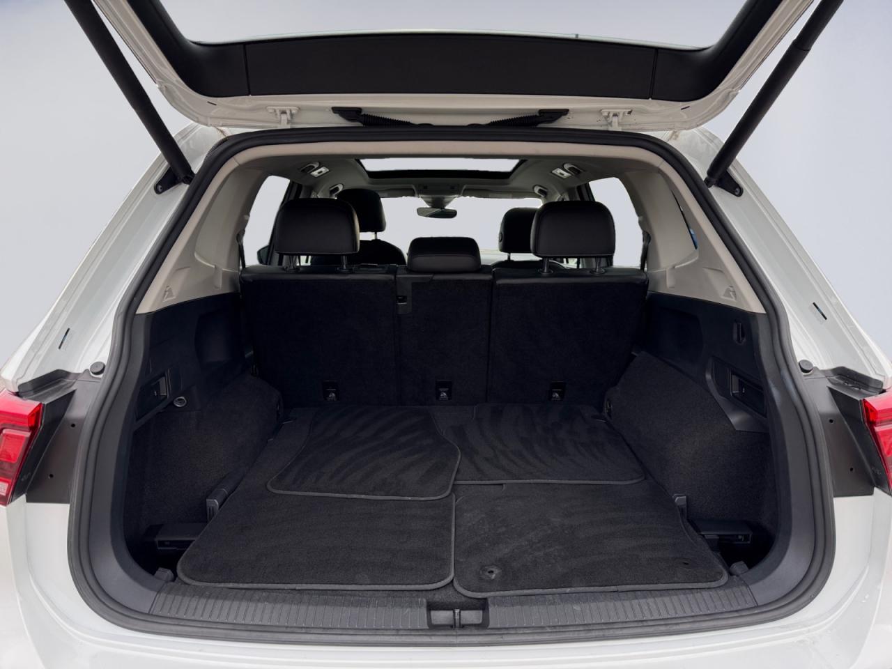 2021 Volkswagen Tiguan 2.0L Highline 4Motion! Leather! Certified! Photo