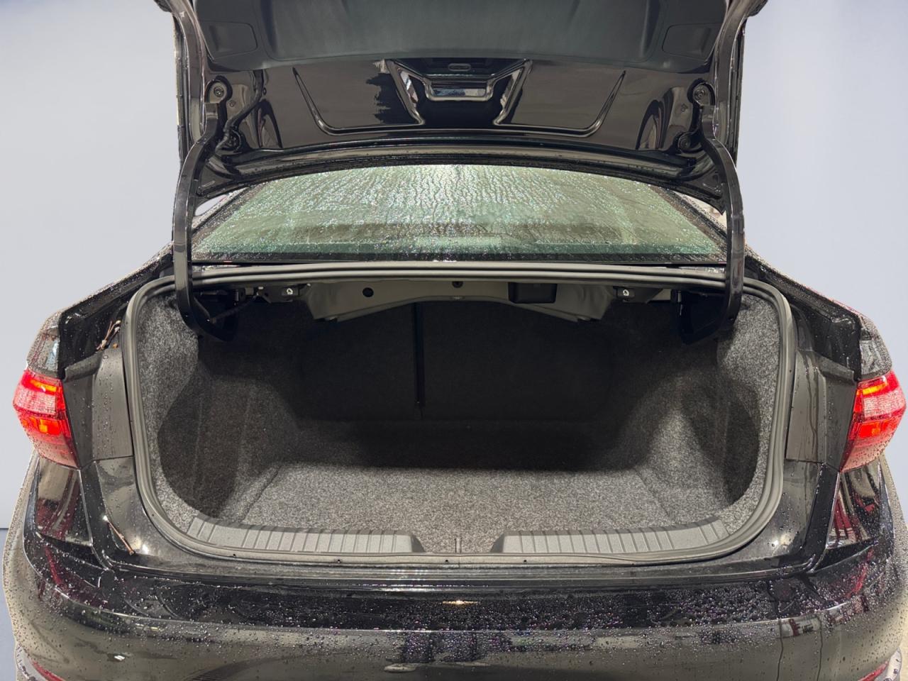 2025 Volkswagen Jetta 1.5L Comfortline! Why Buy New? Very Low kms! Photo