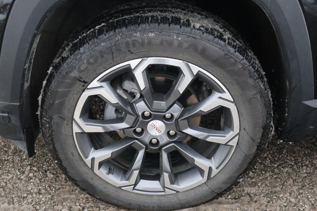 2025 GMC Terrain AWD Elevation | Heated Steering | Photo