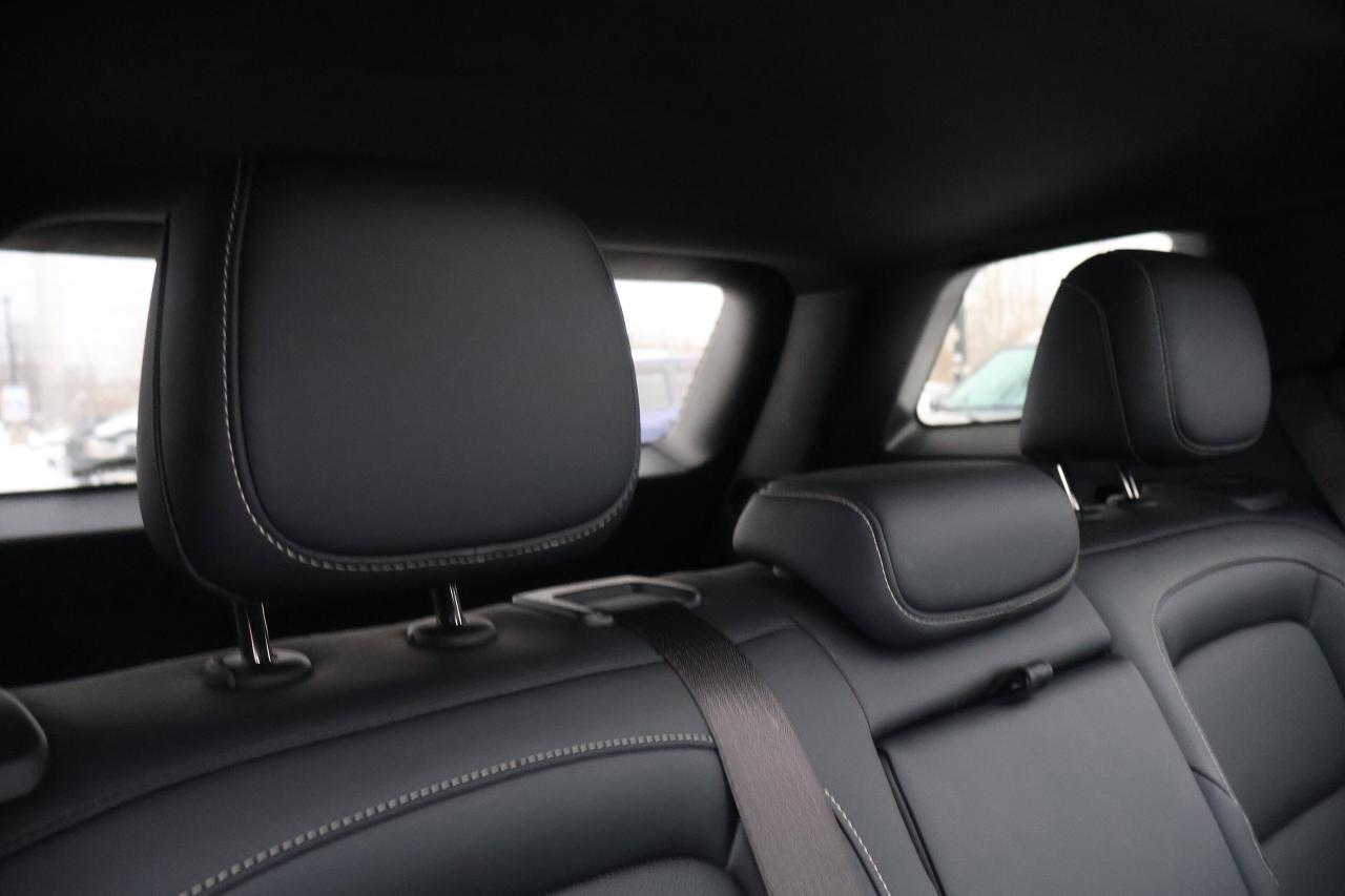 2025 GMC Terrain AWD Elevation | Heated Steering | Photo