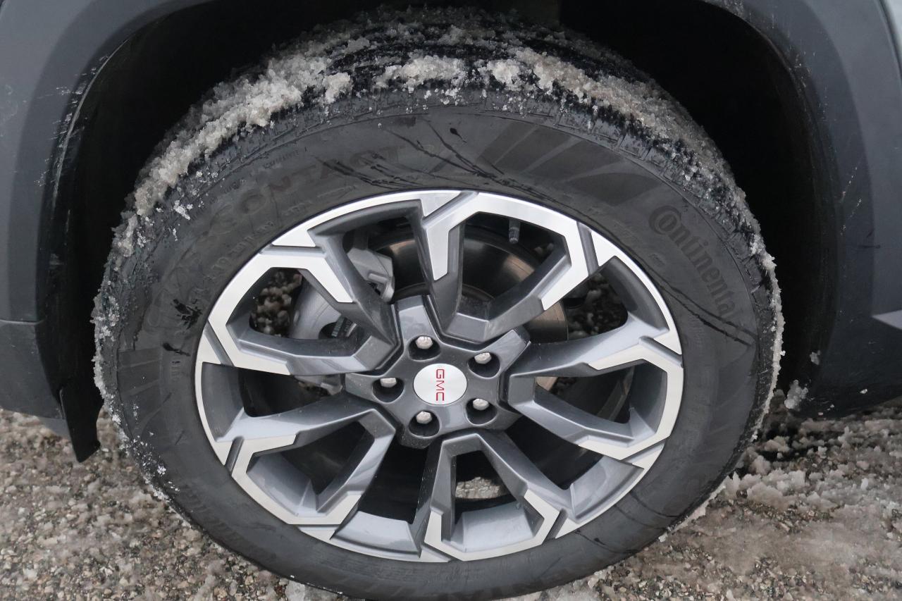 2025 GMC Terrain AWD Elevation | Nav System | Photo