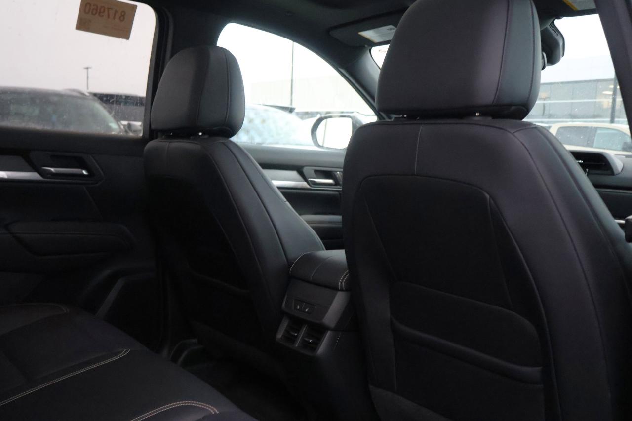 2025 GMC Terrain AWD Elevation | Nav System | Photo