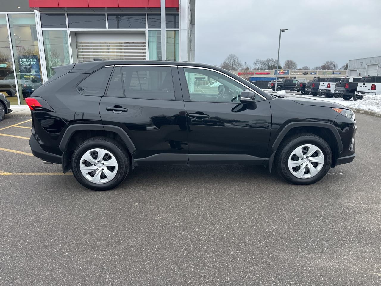 2025 Toyota RAV4 LE Photo3