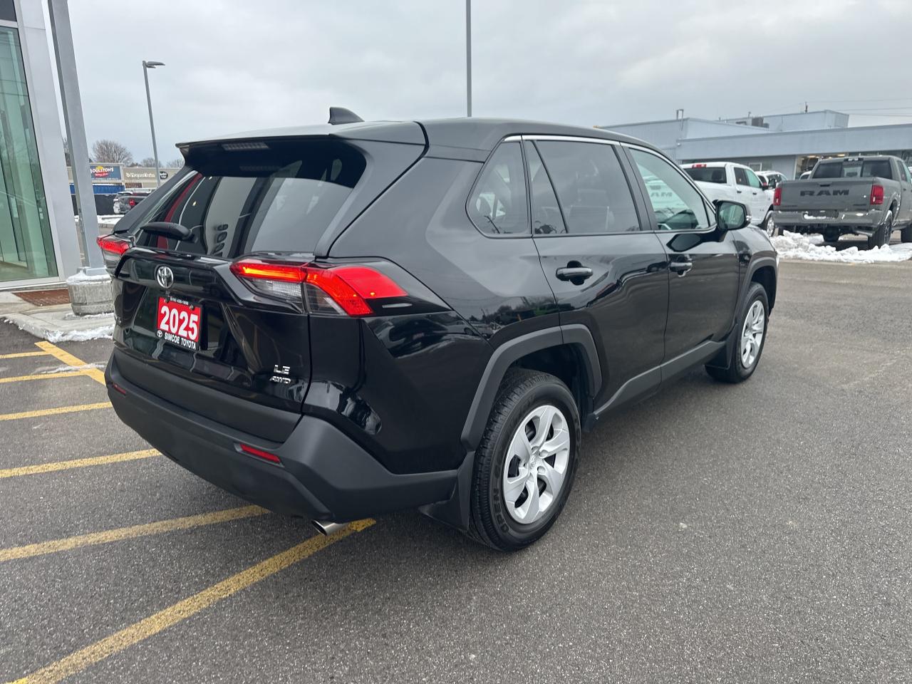 2025 Toyota RAV4 LE Photo