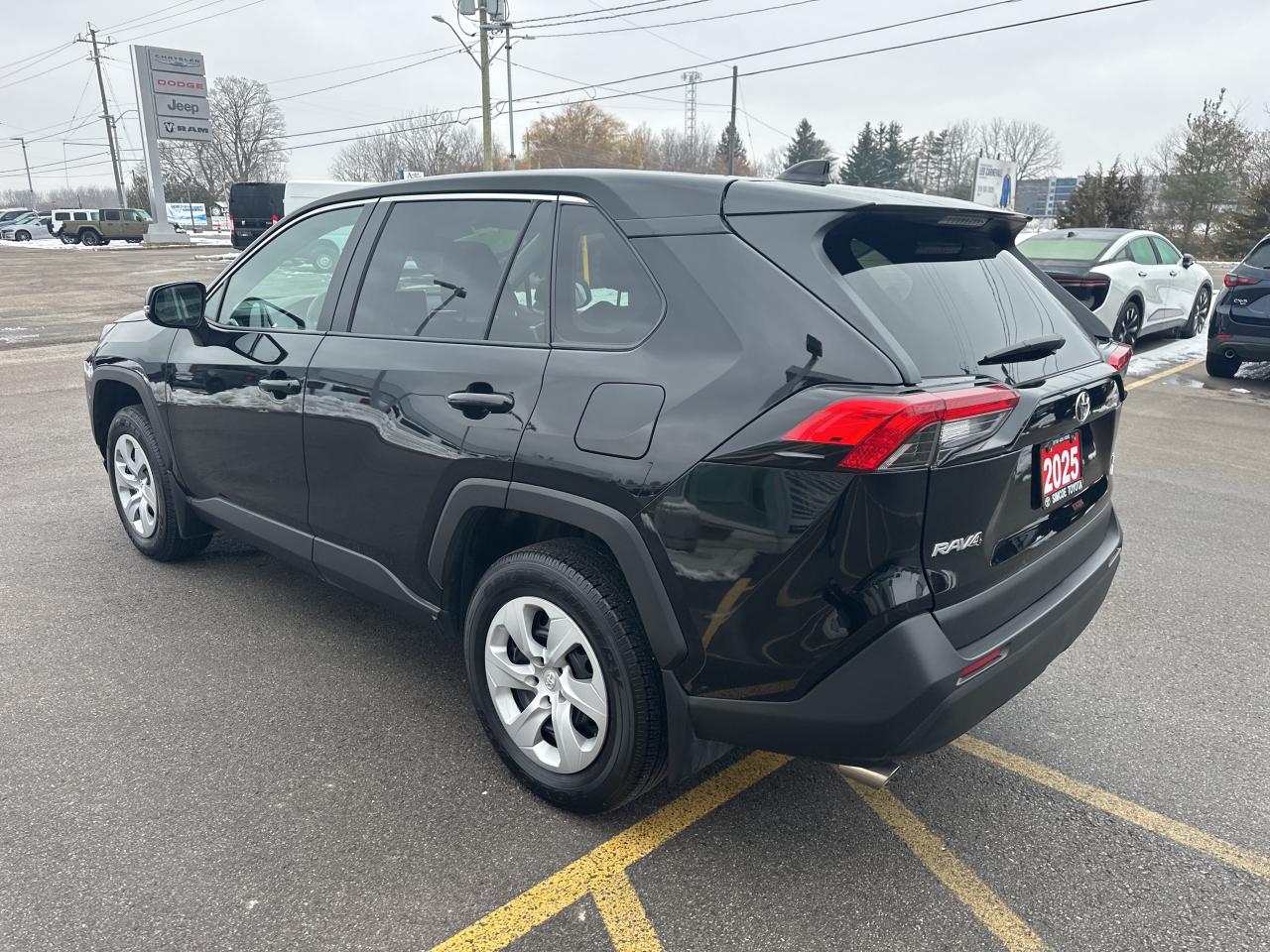 2025 Toyota RAV4 LE Photo