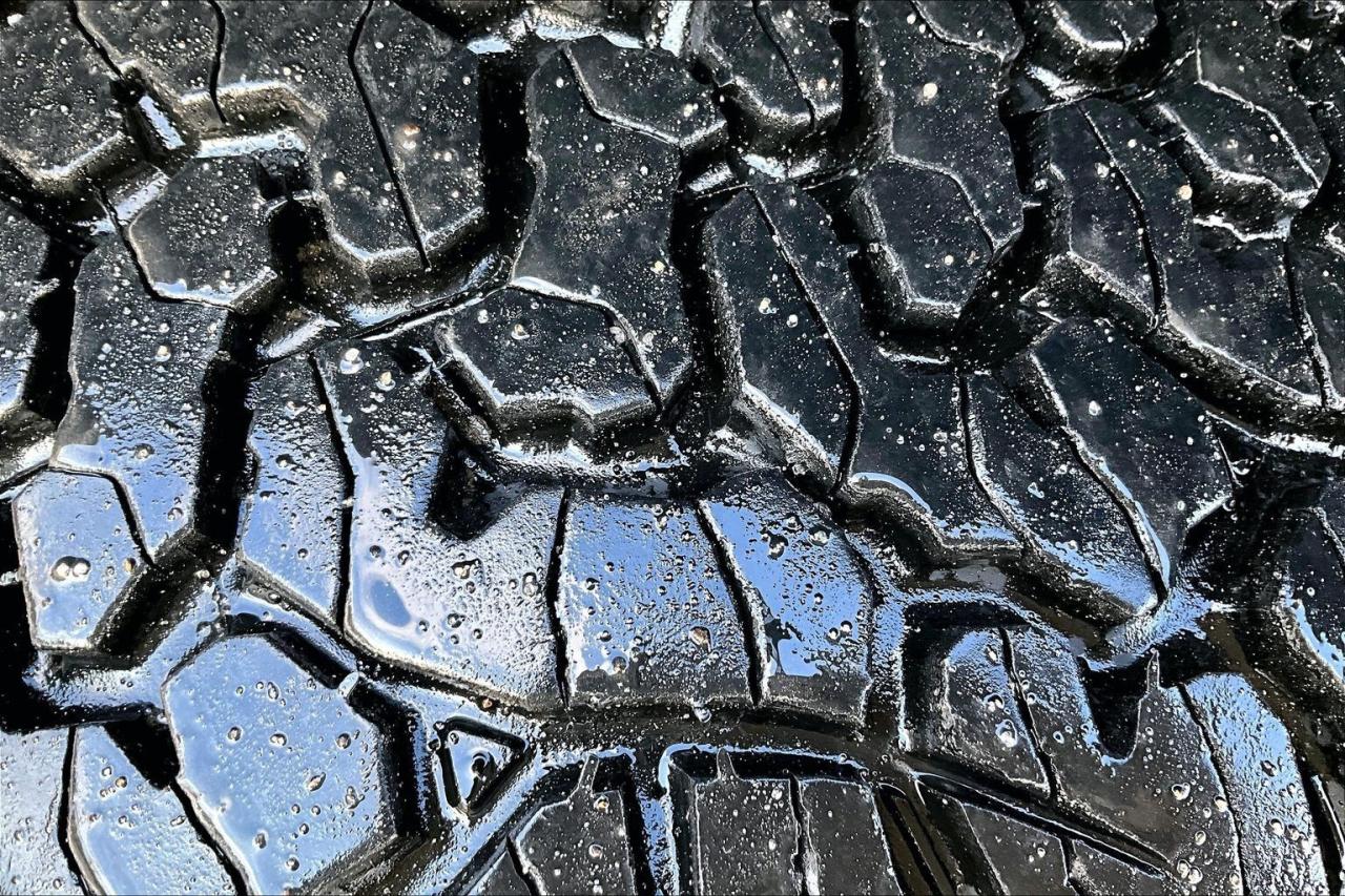 2020 RAM 1500 Rebel | Heated Leather | 8.4Screen | Tow Pkg | 4X4 Photo