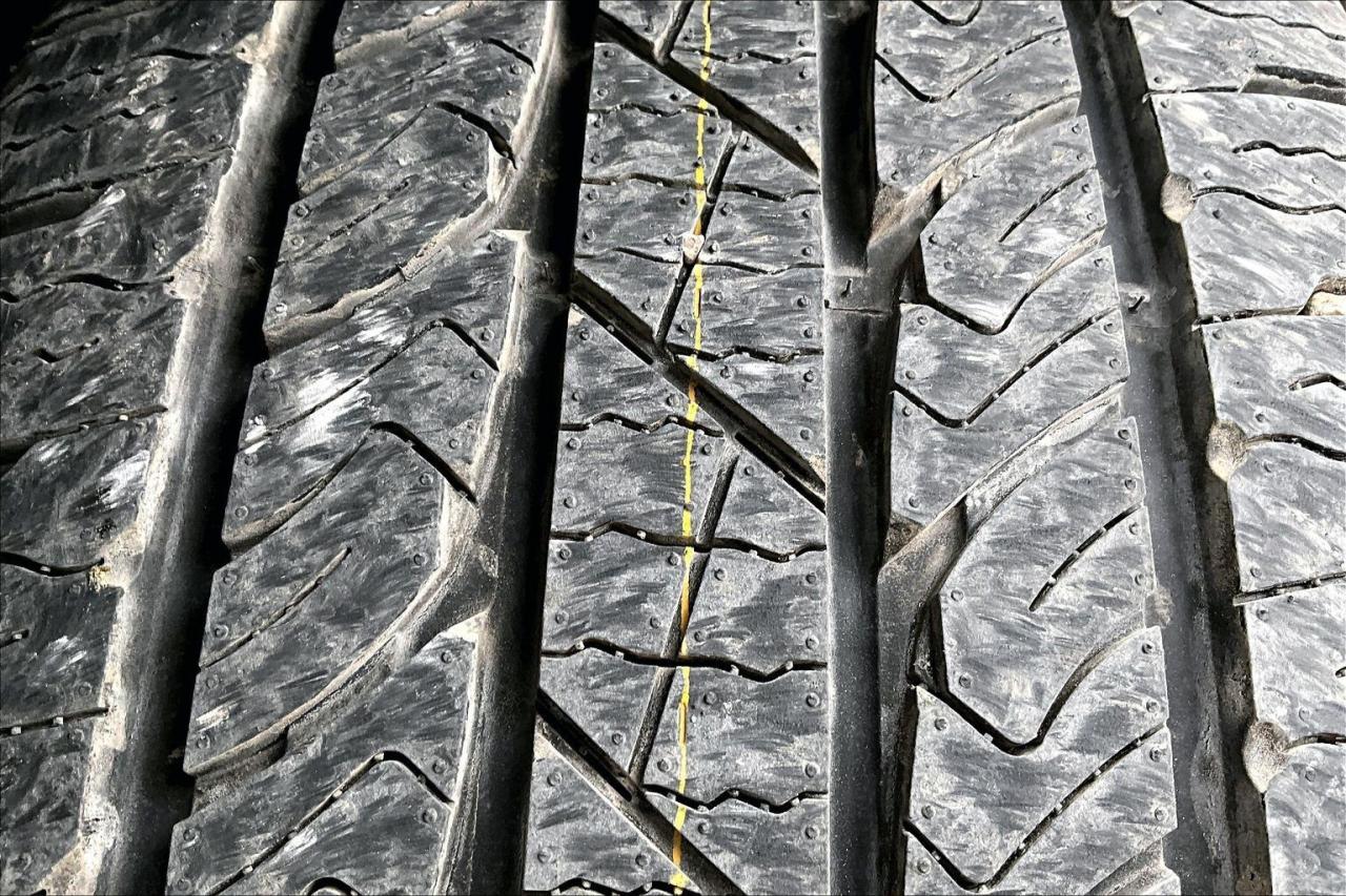 2022 RAM 1500 Limited Night | Level 1 | Painted Bed Cover | 4X4 Photo