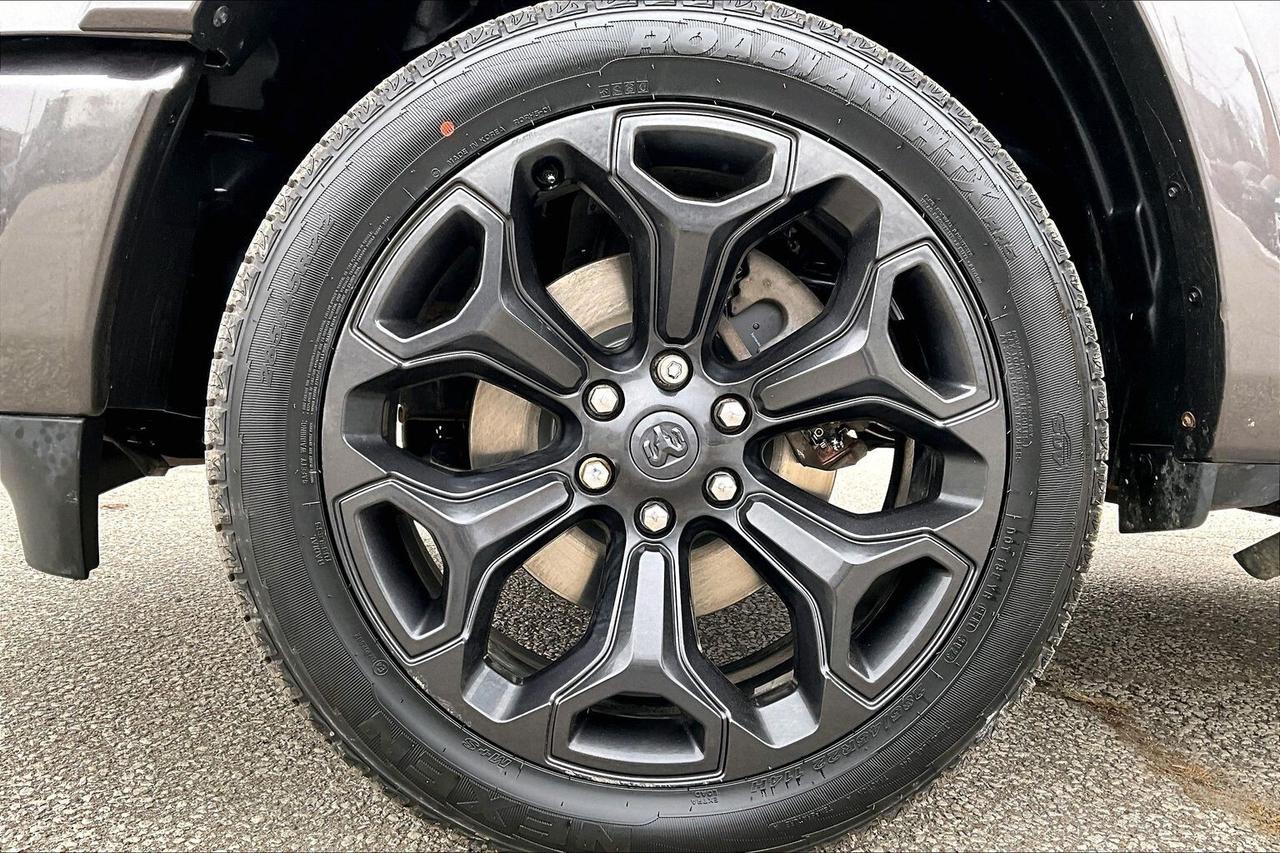 2022 RAM 1500 Limited Night | Level 1 | Painted Bed Cover | 4X4 Photo