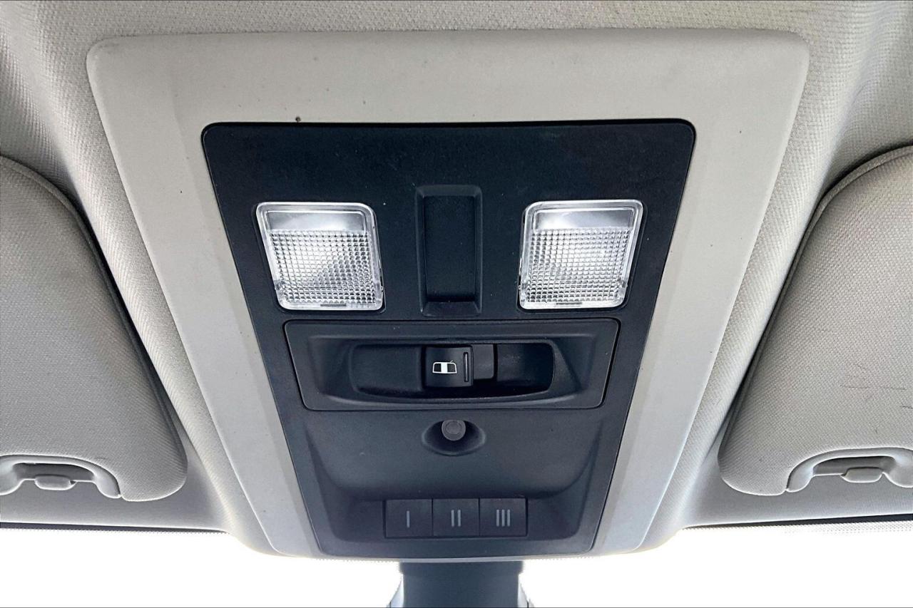 2022 RAM 1500 Classic SLT Crew | Alpine | Tow Pkg | Liner | 4X4 Photo