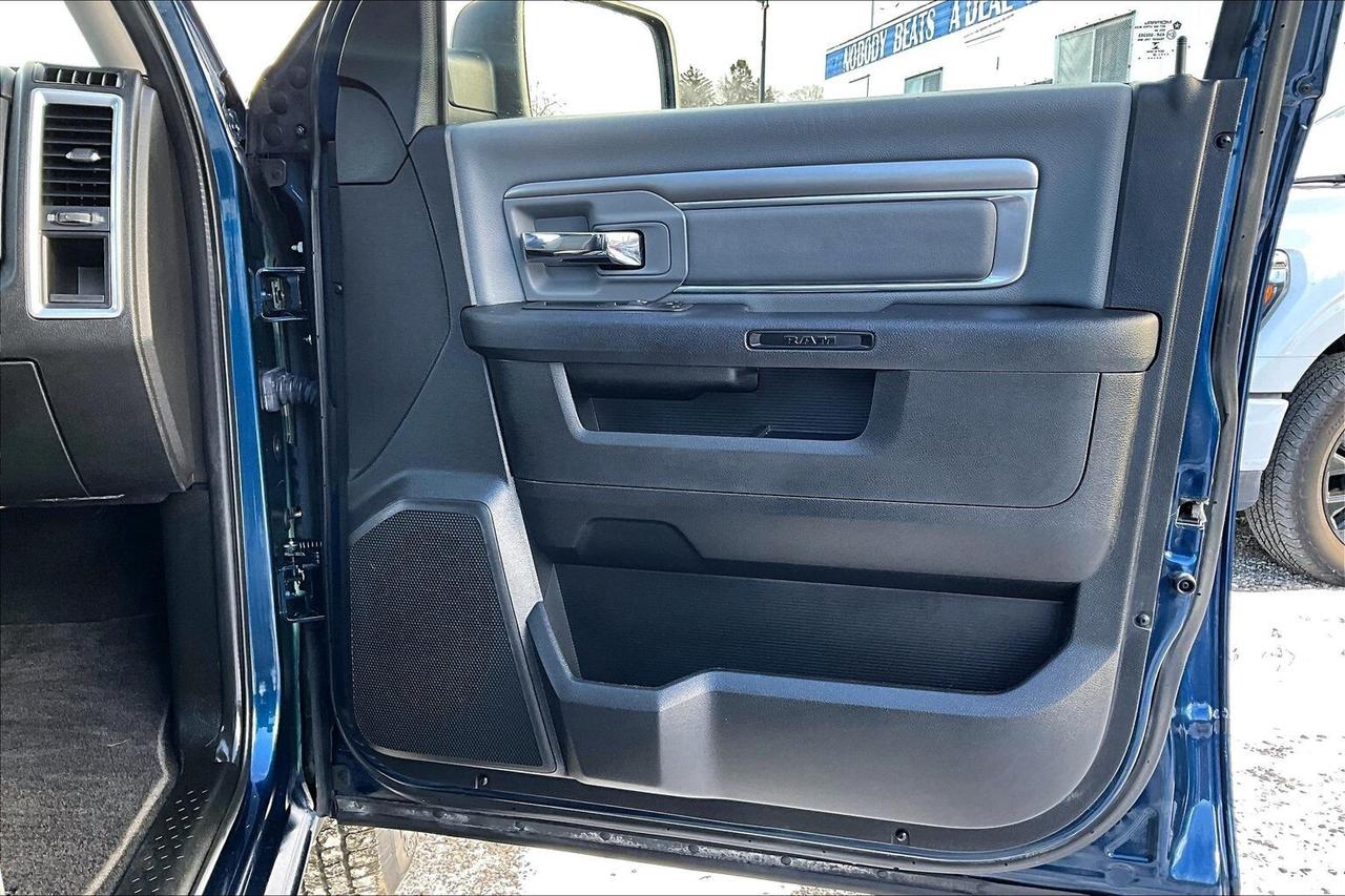 2022 RAM 1500 Classic SLT Crew | Alpine | Tow Pkg | Liner | 4X4 Photo