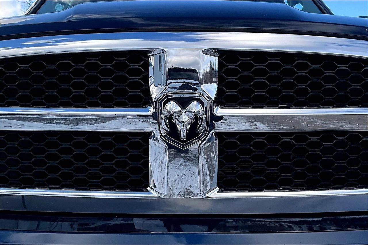 2022 RAM 1500 Classic SLT Crew | Alpine | Tow Pkg | Liner | 4X4 Photo