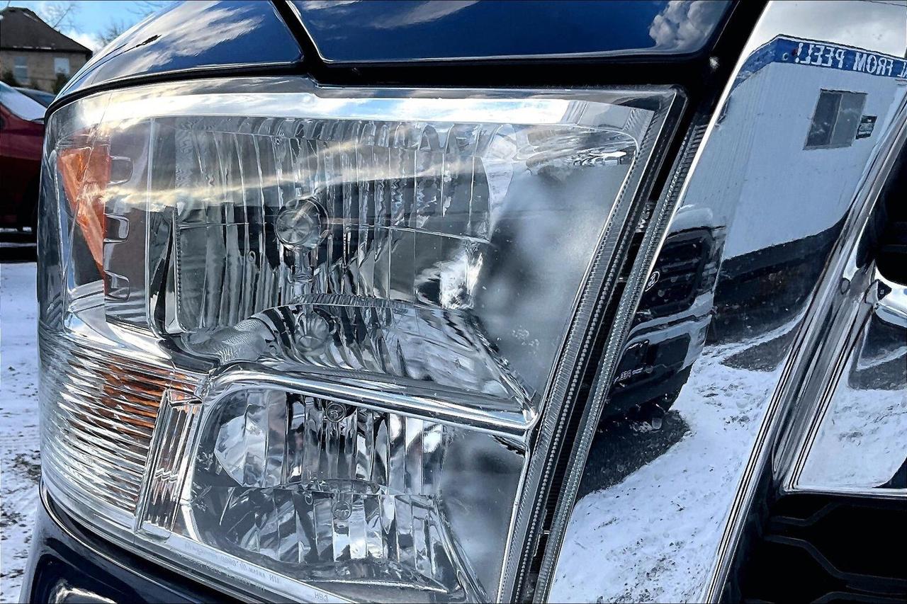 2022 RAM 1500 Classic SLT Crew | Alpine | Tow Pkg | Liner | 4X4 Photo