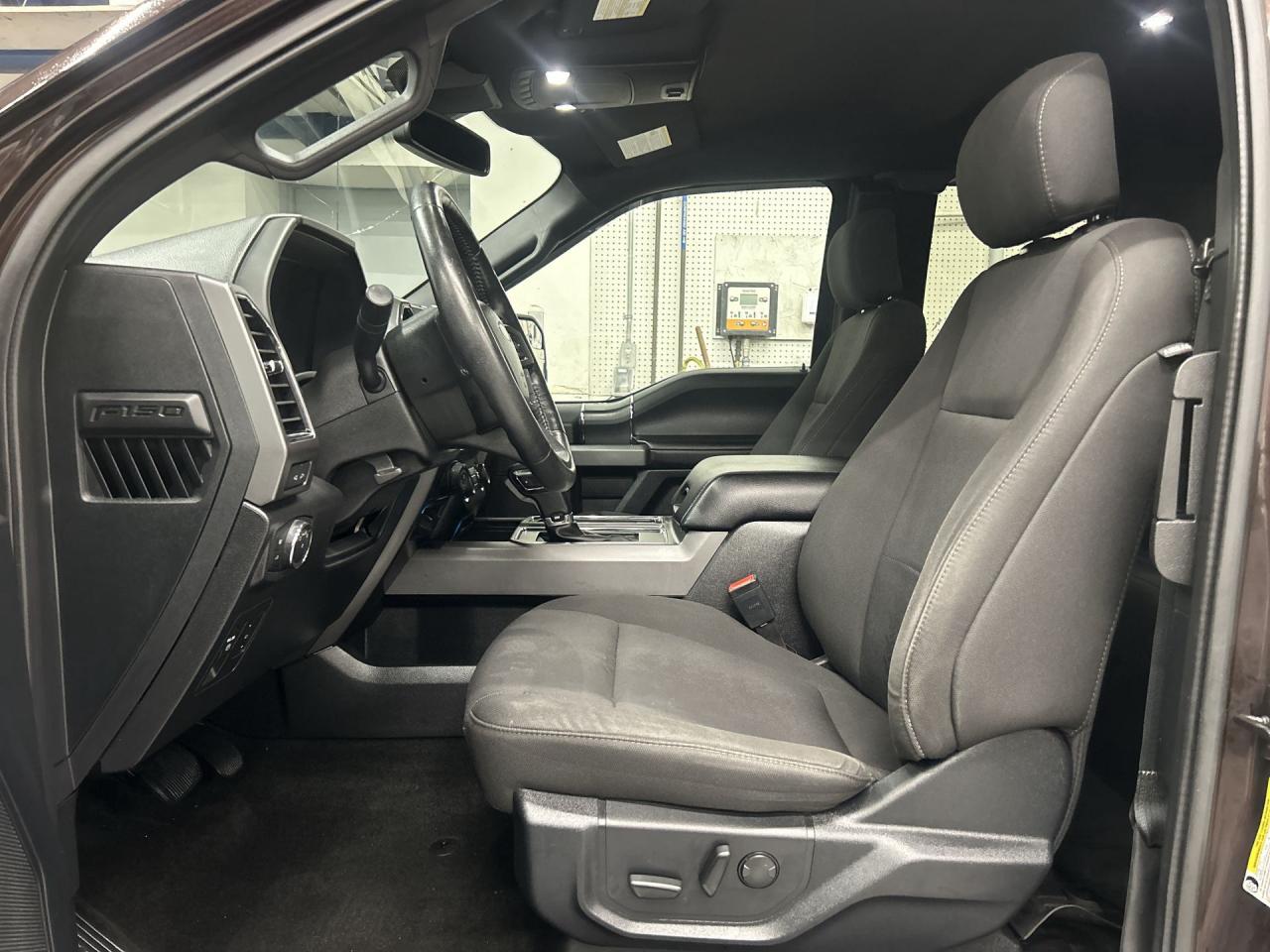 2019 Ford F-150 XLT SPORT 4X4 |5.0L V8 | HTD SEATS | CARPLAY | NAV Photo
