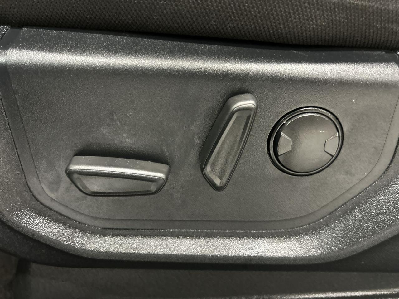 2019 Ford F-150 XLT SPORT 4X4 |5.0L V8 | HTD SEATS | CARPLAY | NAV Photo