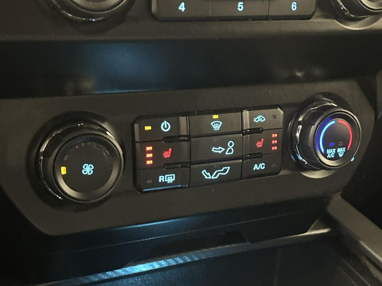 2019 Ford F-150 XLT SPORT 4X4 |5.0L V8 | HTD SEATS | CARPLAY | NAV Photo