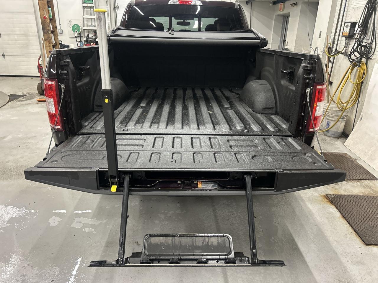 2019 Ford F-150 XLT SPORT 4X4 |5.0L V8 | HTD SEATS | CARPLAY | NAV Photo