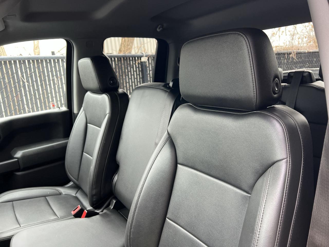 2020 Chevrolet Silverado 1500 4X4 | 5.3L V8 | CARPLAY |TOW PKG | A/C | BLUETOOTH Photo