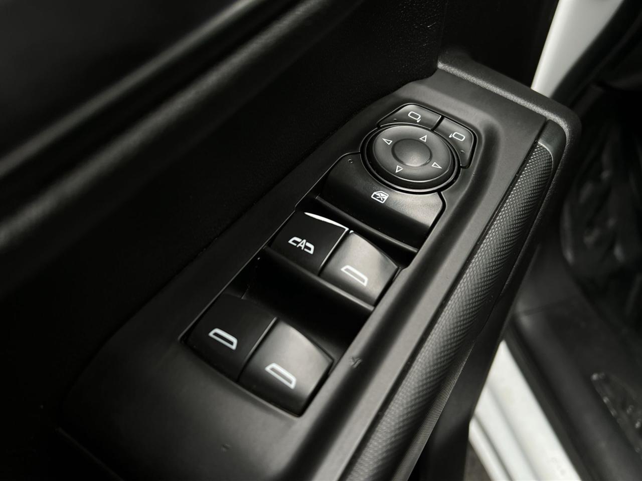 2020 Chevrolet Silverado 1500 4X4 | 5.3L V8 | CARPLAY |TOW PKG | A/C | BLUETOOTH Photo