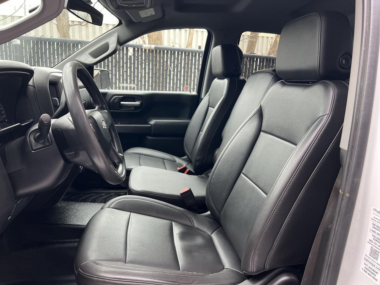 2020 Chevrolet Silverado 1500 4X4 | 5.3L V8 | CARPLAY |TOW PKG | A/C | BLUETOOTH Photo