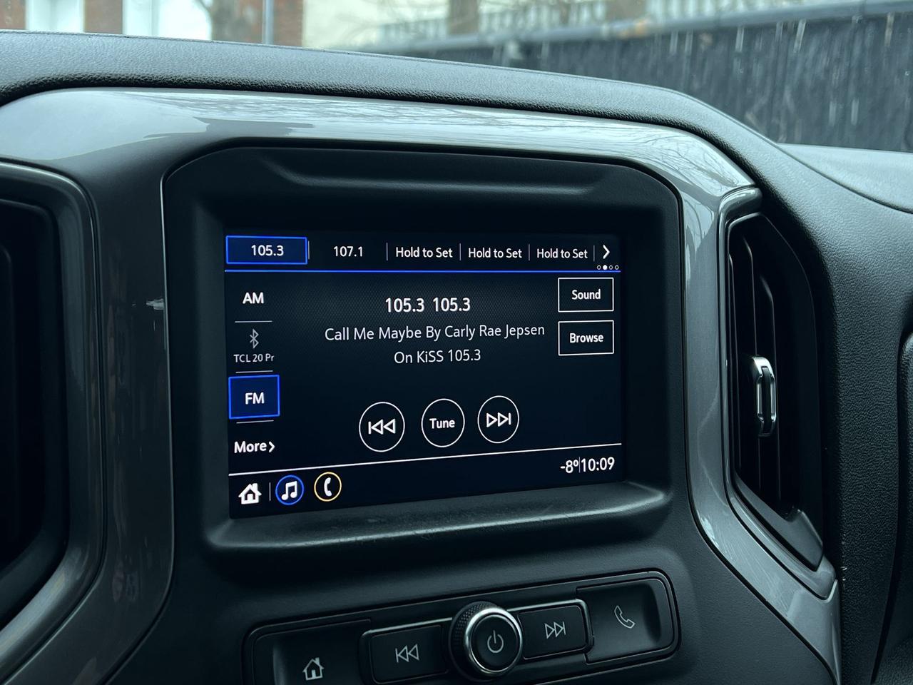 2020 Chevrolet Silverado 1500 4X4 | 5.3L V8 | CARPLAY |TOW PKG | A/C | BLUETOOTH Photo