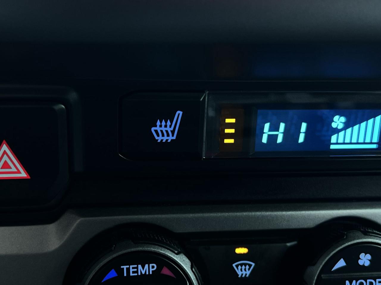 2023 Toyota Tacoma 4X4 |DBL CAB |HTD SEATS |CARPLAY |TONNEAU |ALLOYS Photo