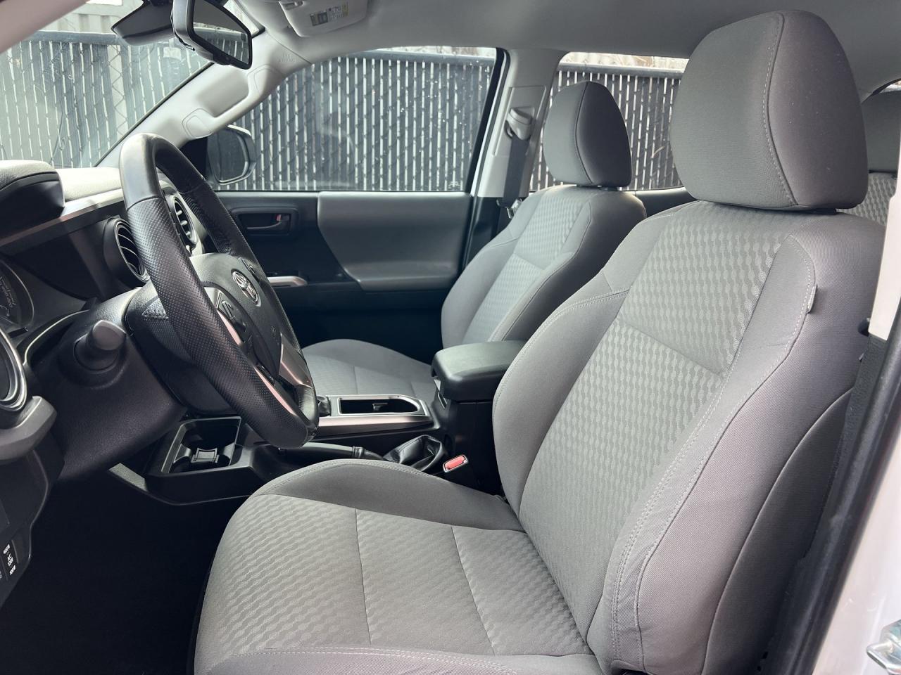 2023 Toyota Tacoma 4X4 |DBL CAB |HTD SEATS |CARPLAY |TONNEAU |ALLOYS Photo