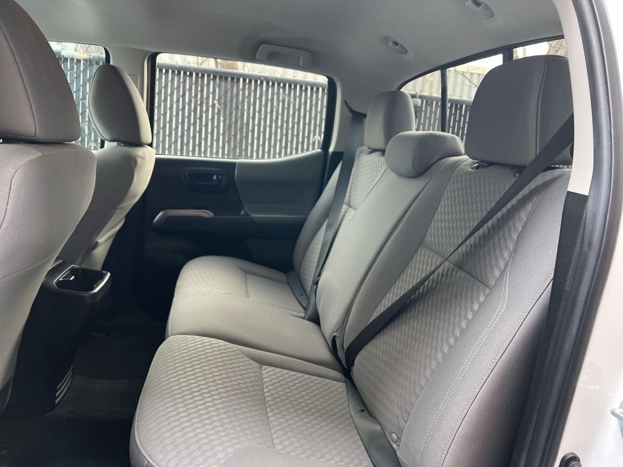 2023 Toyota Tacoma 4X4 |DBL CAB |HTD SEATS |CARPLAY |TONNEAU |ALLOYS Photo