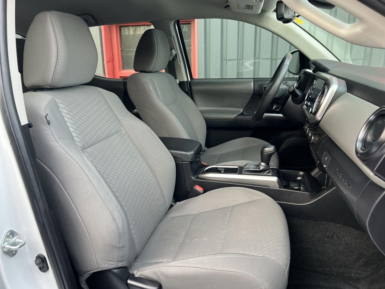 2023 Toyota Tacoma 4X4 |DBL CAB |HTD SEATS |CARPLAY |TONNEAU |ALLOYS Photo