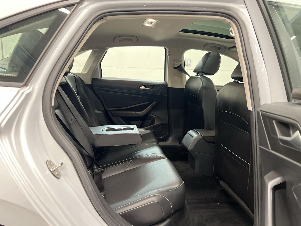 2019 Volkswagen Jetta HIGHLINE |6-SPEED |HTD LEATHER |SUNROOF | CARPLAY Photo