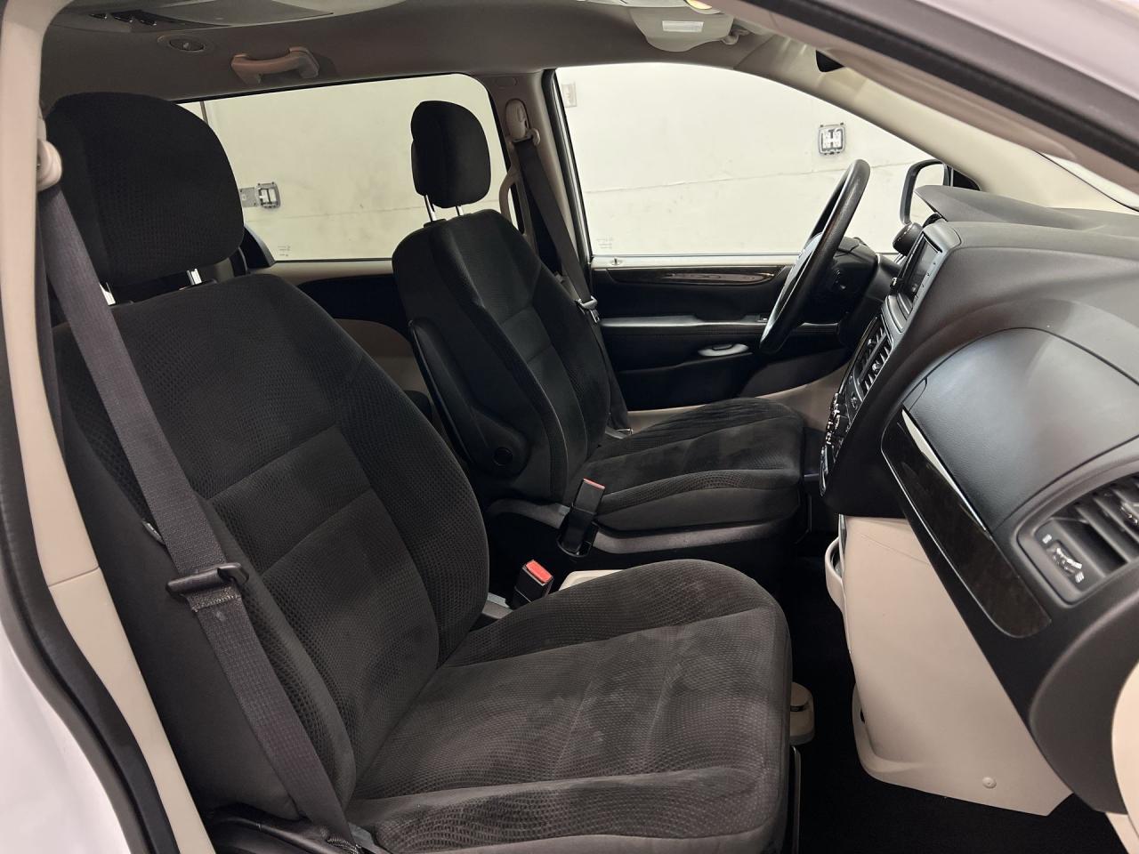 2019 Dodge Grand Caravan SXT PLUS | 7-PASS | REAR CAM | BLUETOOTH | ALLOYS Photo