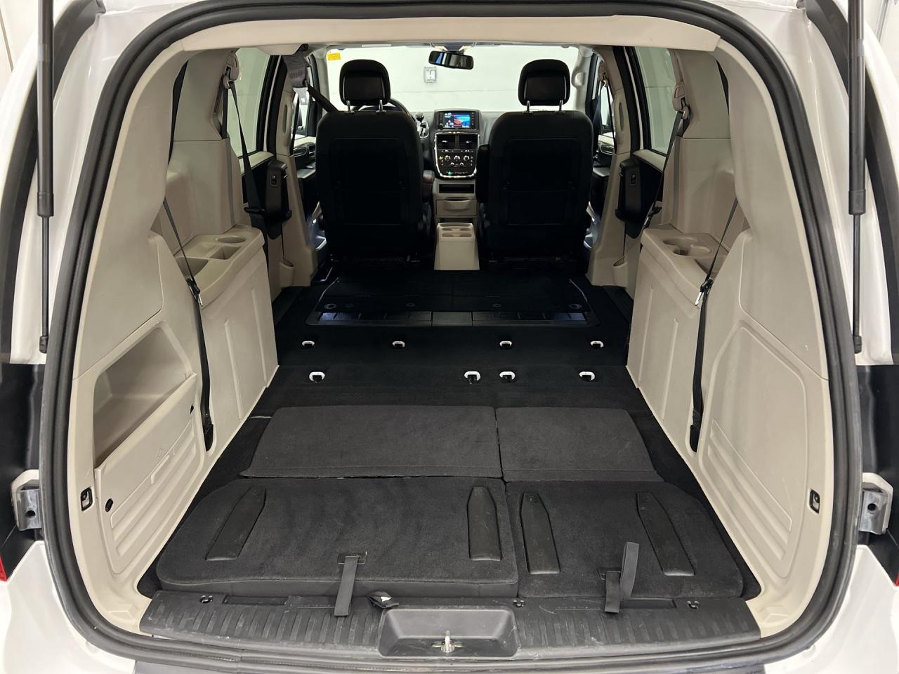 2019 Dodge Grand Caravan SXT PLUS | 7-PASS | REAR CAM | BLUETOOTH | ALLOYS Photo