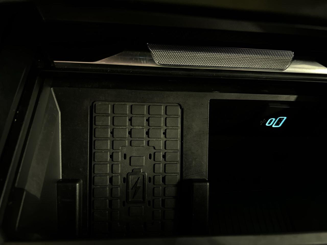 2024 Ford F-250 PLATINUM 4X4 | CREW | POWERSTROKE | MASSAGE SEATS Photo