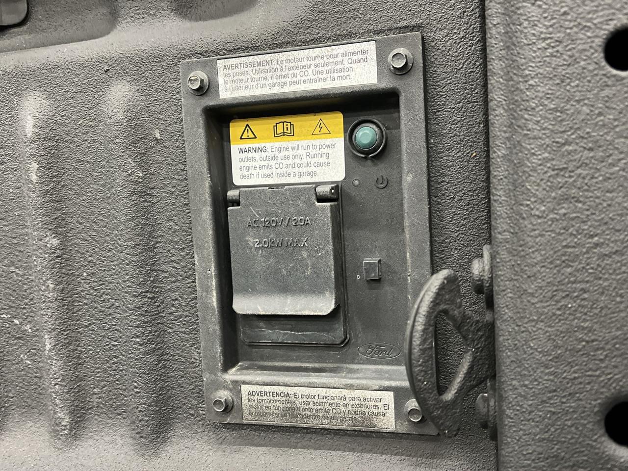 2024 Ford F-250 PLATINUM 4X4 | CREW | POWERSTROKE | MASSAGE SEATS Photo