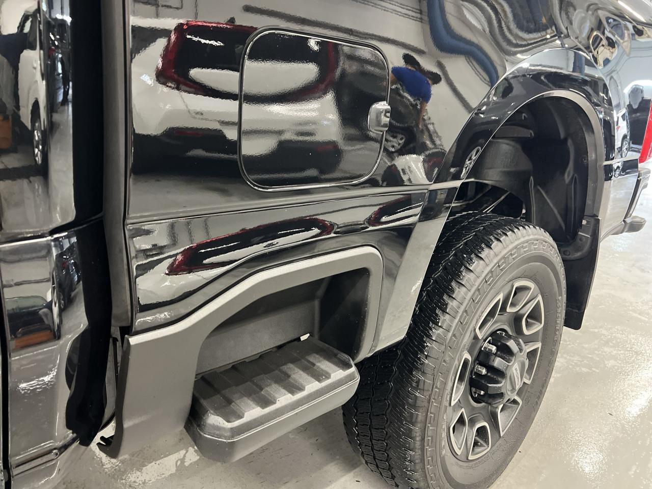 2024 Ford F-250 PLATINUM 4X4 | CREW | POWERSTROKE | MASSAGE SEATS Photo