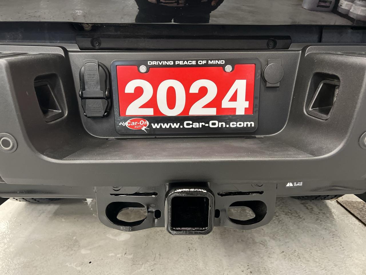 2024 Ford F-250 PLATINUM 4X4 | CREW | POWERSTROKE | MASSAGE SEATS Photo