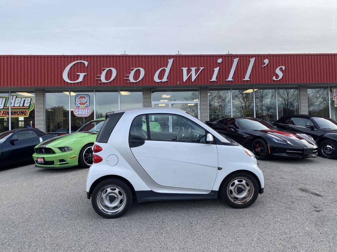 2014 Smart fortwo PASSION, CLEAN CARFAX, HEATED SEATS!
