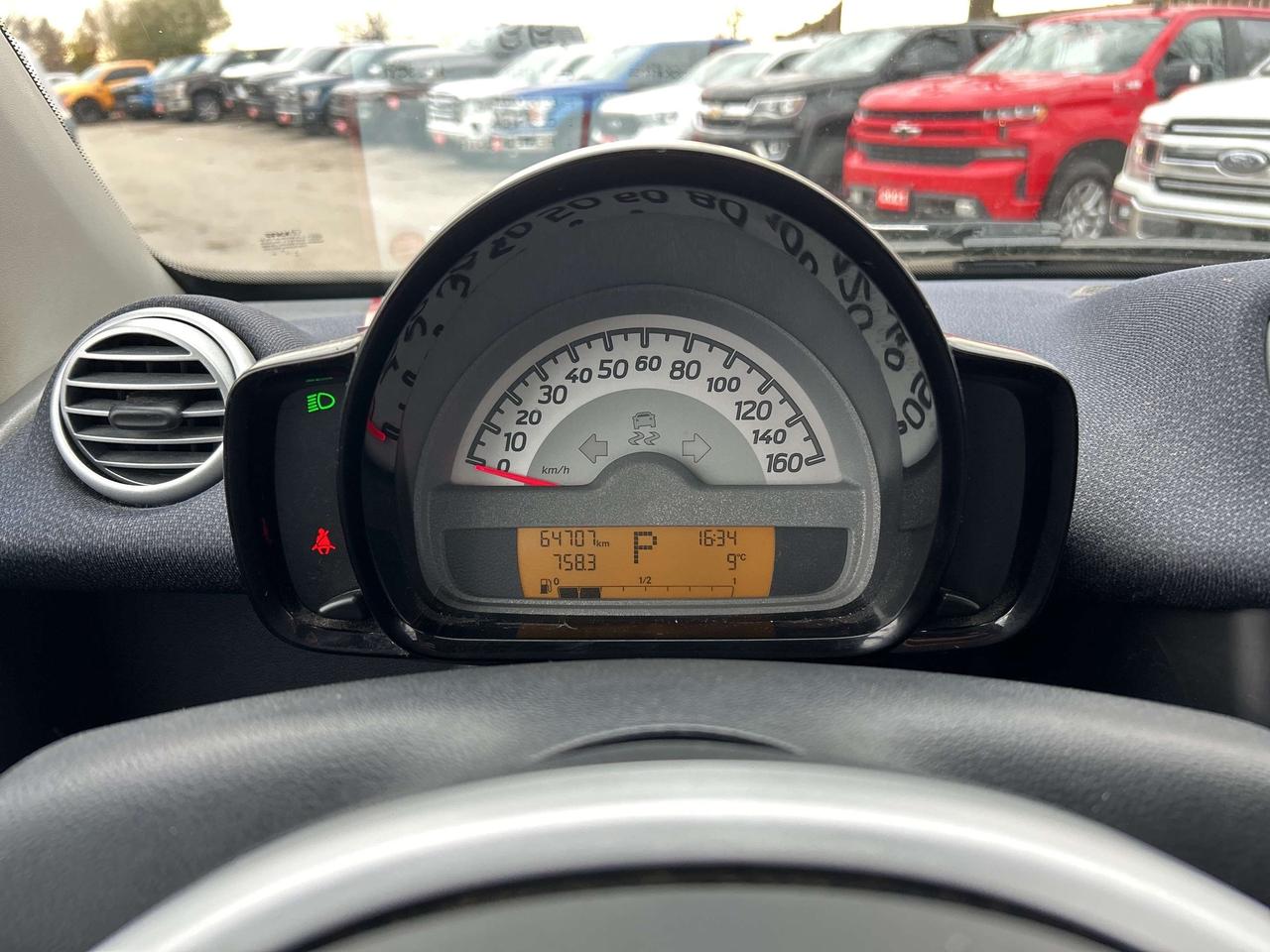 2014 Smart fortwo PASSION, CLEAN CARFAX, HEATED SEATS! - Photo #15