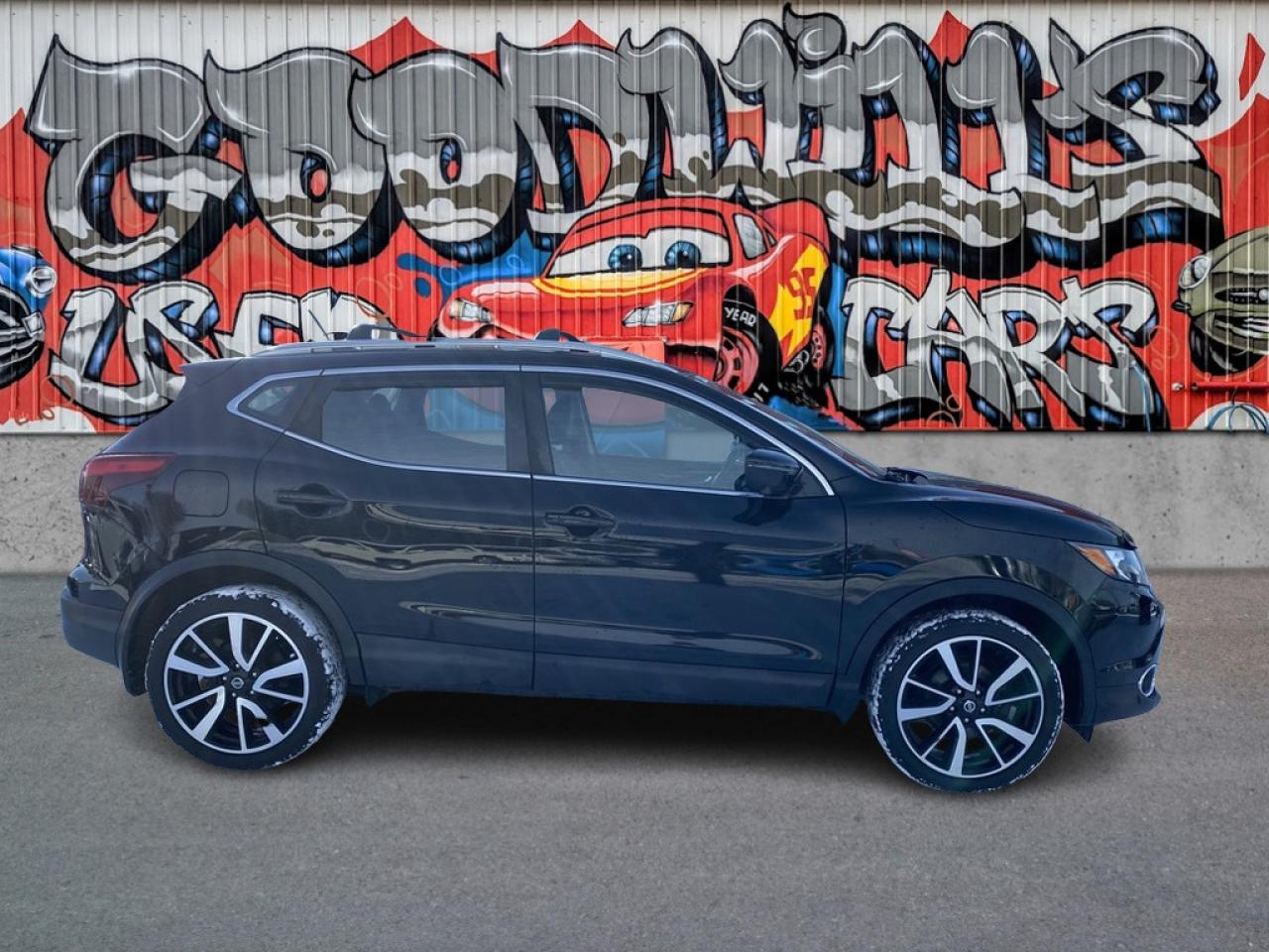 2017 Nissan Qashqai SL, REMOTE START, SUNROOF, HEATED STEERING WHEEL! - Photo #1