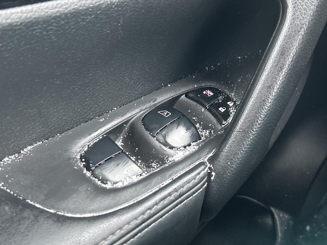 2017 Nissan Qashqai SL, REMOTE START, SUNROOF, HEATED STEERING WHEEL! - Photo #18