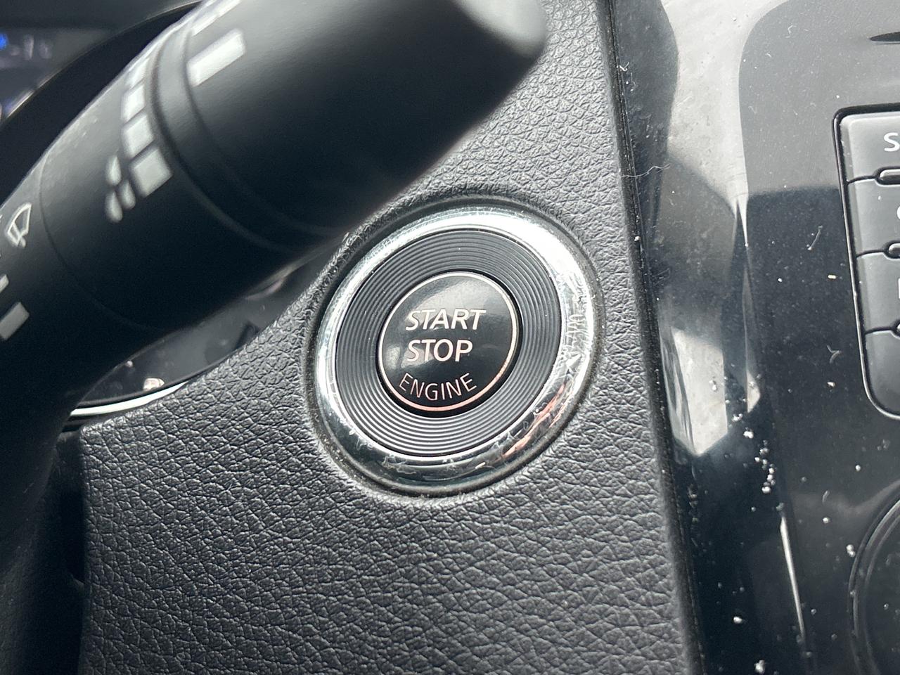 2017 Nissan Qashqai SL, REMOTE START, SUNROOF, HEATED STEERING WHEEL! - Photo #20