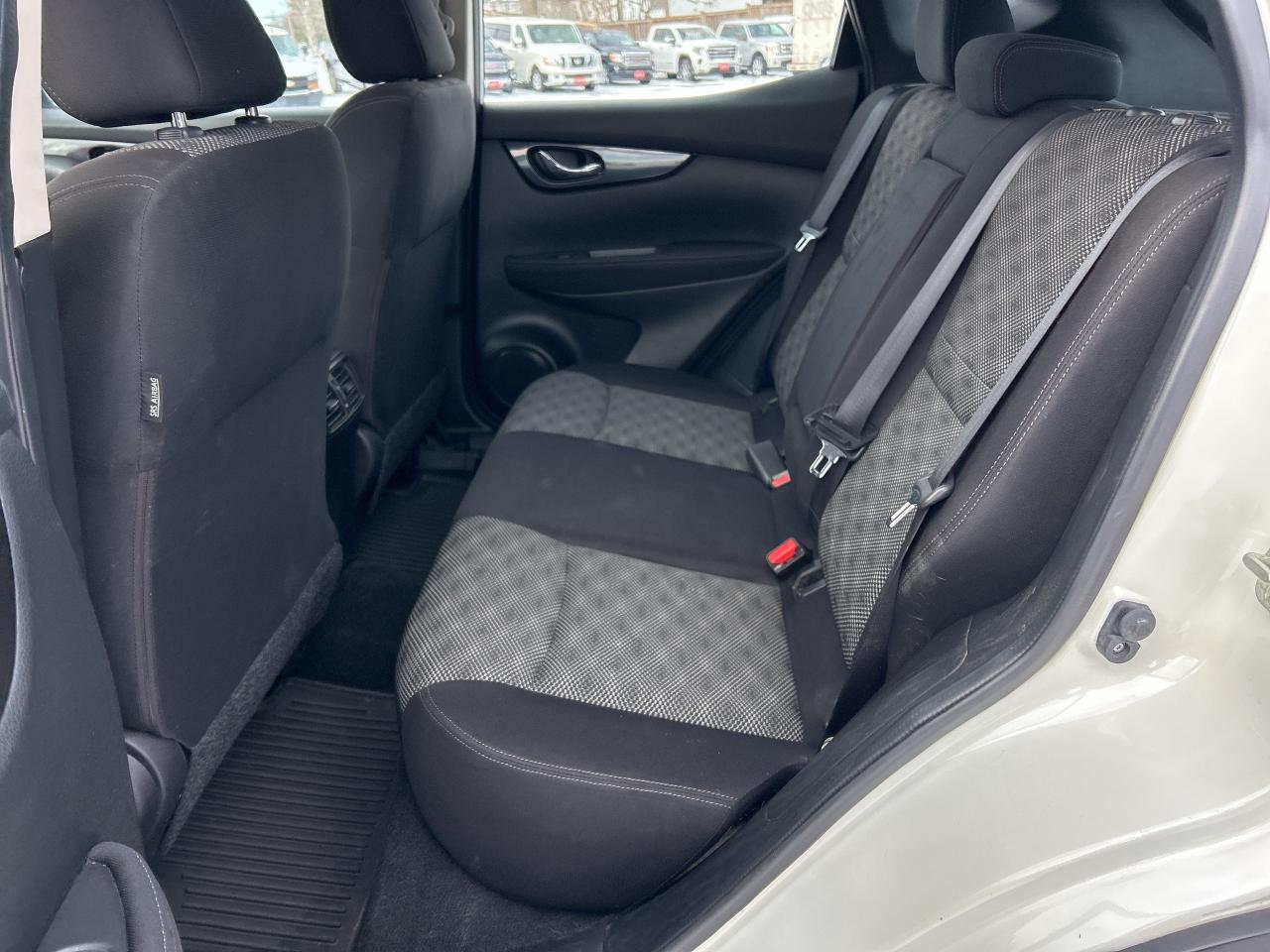 2019 Nissan Qashqai SV, FWD, BACK UP CAM, REMOTE START, SUNROOF! - Photo #12