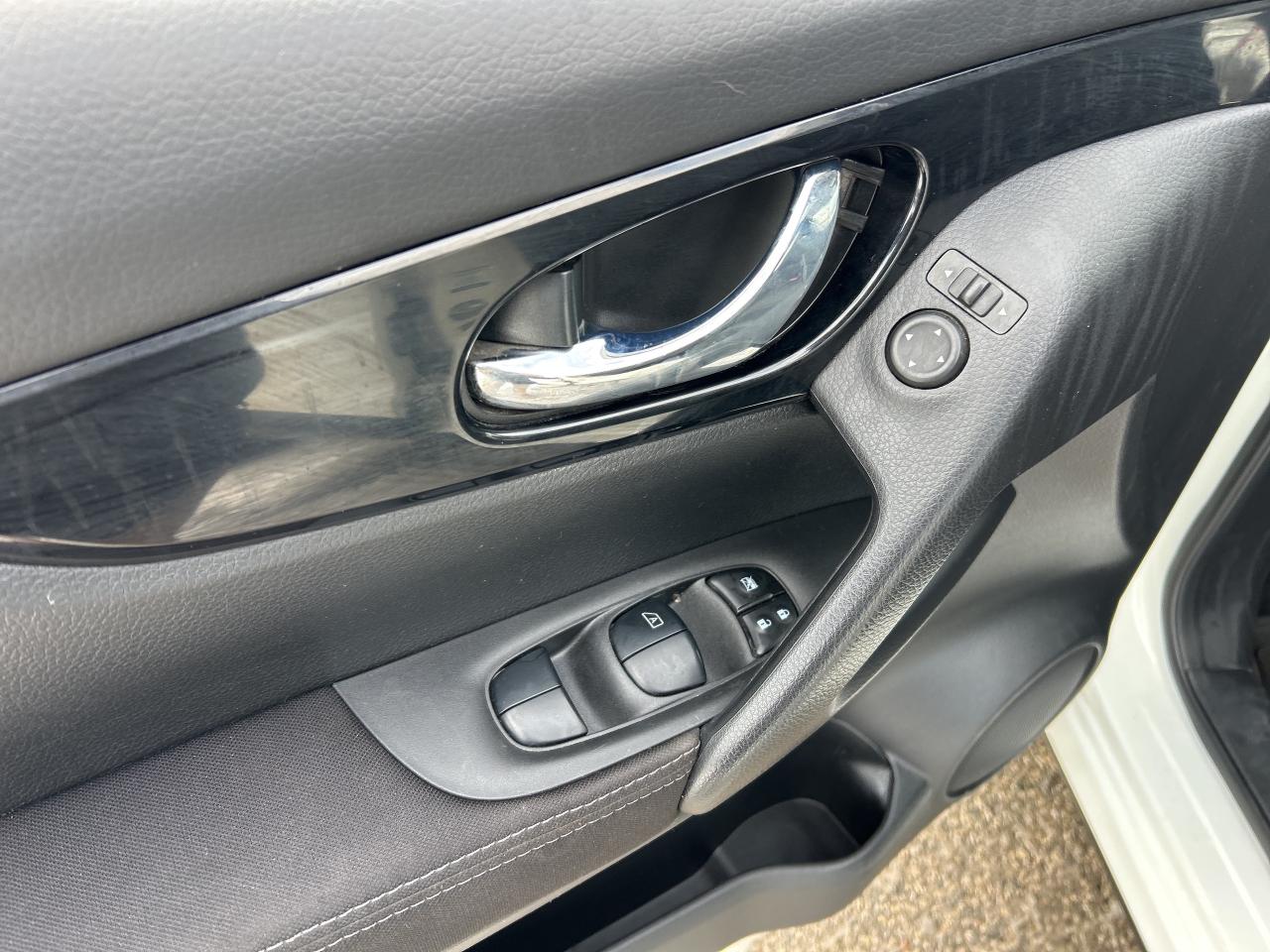 2019 Nissan Qashqai SV, FWD, BACK UP CAM, REMOTE START, SUNROOF! - Photo #16