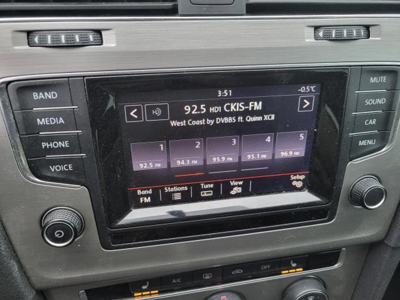 2015 Volkswagen Golf TRENDLINE Photo13