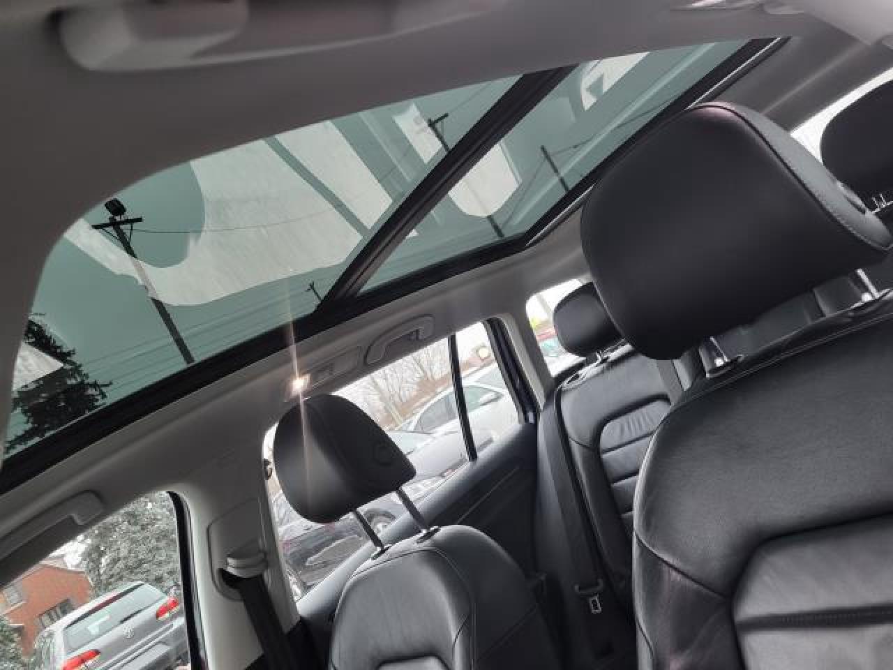 2016 Volkswagen Golf Highline Photo